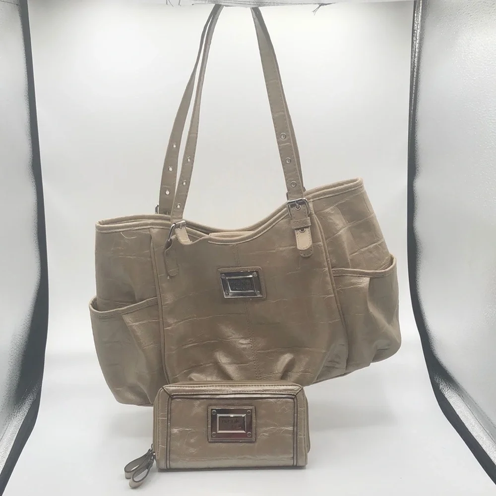 Nicole by Nicole Miller purse with Matching Wallet - Picture 1 of 14